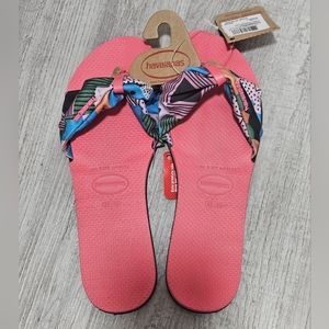 SOLD! Havaianas Flip Flops